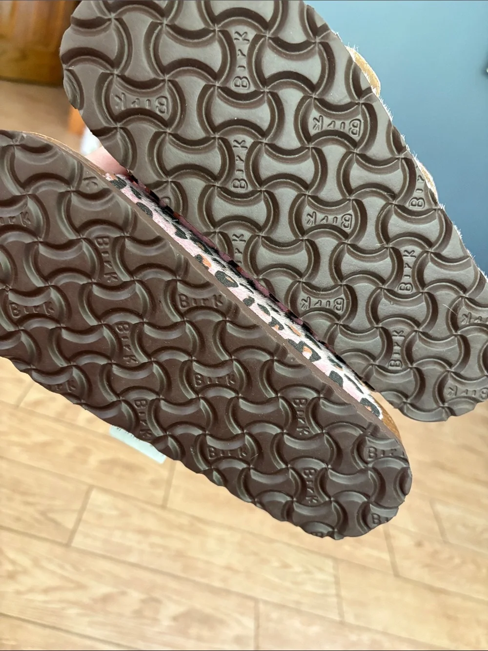 Birkenstock Arizona Leopard Print Sandals in Pink and Brown - Picture 3 of 4